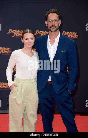 Karoline Herfurth und Christopher Puppe bei der Premiere des Kinofilms „Indiana Jones and the Dial of Destiny / Indiana Jones und das Rad des Schicksals“ im Zoo Palast. Berlin, 22.06.2023 Stockfoto