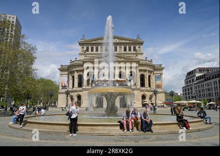 Lucae-Brunnen, Alte Oper, Opernplatz, Frankfurt am Main, Hessen, Deutschland Stockfoto