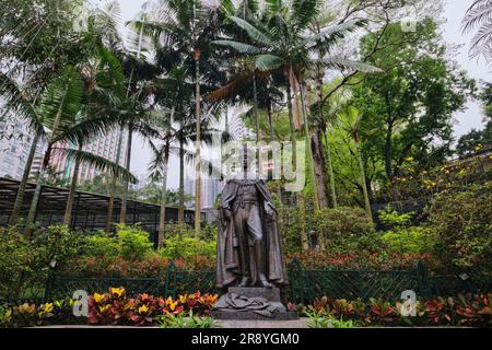 Hongkong, China - 24 2023. April: Statue von König George VI. Im Zoologischen und Botanischen Garten von Hong Kong Stockfoto