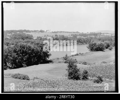 Mount Hermon School, Mount Hermon, Mass., c1901. Die Schule wurde 1879 vom protestantischen Evangelisten Dwight Lyman Moody als Northfield-Seminar für junge Damen (später als Northfield School for Girls bezeichnet) und 1881 als Mount Hermon School for Boys gegründet. Stockfoto