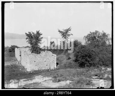 Ruinen von Fort Crown Point, einem britischen Fort am Lake Champlain, Crown Point, New York, c1902. Stockfoto