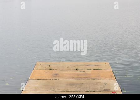 Zagreb, Kroatien. 23. Juni 2023. Die Landschaft des Jarun-Sees ist an heißen Tagen in Zagreb, Kroatien, am 23. Juni 2023 zu sehen. Foto: Igor Kralj/PIXSELL Kredit: Pixsell/Alamy Live News Stockfoto