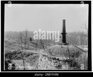 Kapitulationsdenkmal, Vicksburg, Miss, c1900. Die Kanone markiert den Ort des Treffens zwischen Generalleutnant John C. Pemberton von der Konföderierten Armee von Mississippi und Generalmajor Ulysses S. Grant, dem Führer der Armee von Tennessee, am 4. Juli 1863. Stockfoto