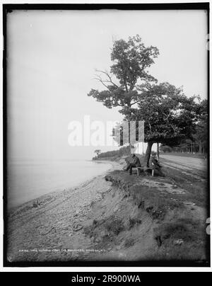 Lake Ontario vom Boulevard Oswego, New York, zwischen 1890 und 1901. Stockfoto