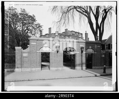 Abschlussklasse '57 Gate, Harvard University, Mass., zwischen 1900 und 1906. Stockfoto