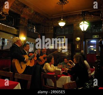 Mariachi-Musiker, in der Bar La Opera, Mexiko-Stadt, Mexiko Stockfoto