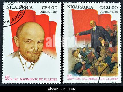 Stornierte Briefmarken von Nicaragua, die Vladimir Lenin (1870-1924) zeigen, anlässlich des 115. Geburtstags, ca. 1985. Stockfoto