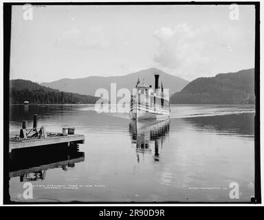 Steamboat Doris on Lake Placid, Adirondack Mountains, (1902?). Stockfoto