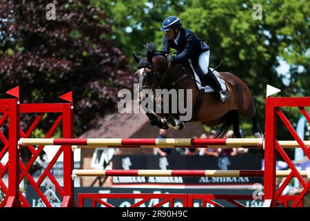 Hassocks, Vereinigtes Königreich, 23. Juni 2023. Das Al-Shira'aa-Hickstead-Derby-Treffen. Große Briten Robert Whitaker in Aktion bei Evert Credit: Rhianna Chadwick/Alamy Live News Stockfoto