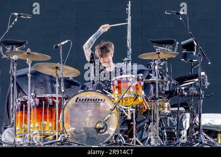 Neapel Italien 21. Juni 2023 Chvrches - Coldplay Eröffnung - live im Diego Armando Maradona Stadion © Andrea Ripamonti / Alamy Stockfoto