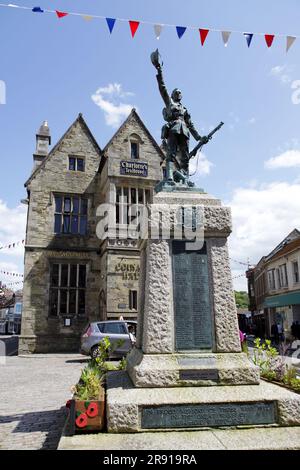 Charlotte's Tea House and Coinage Hall in der Cornish City von Truro, Cornwall, England. Stockfoto