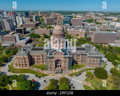 Austin, Texas, USA. 24. März 2023. Das Texas State Capitol Building in Austin, Texas, aus der Vogelperspektive. (Kreditbild: © Walter G. Arce Sr./ZUMA Press Wire) NUR REDAKTIONELLE VERWENDUNG! Nicht für den kommerziellen GEBRAUCH! Stockfoto