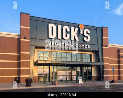 Dick's Sporting Goods Store ist das größte amerikanische Sportgeschäft mit über 800 Standorten in den USA. Stockfoto