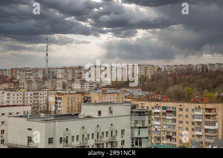 Alte Wohngebäude. Es ist eine Stadt in der westlichen Ukraine, am südlichen Bug River gelegen. Stockfoto