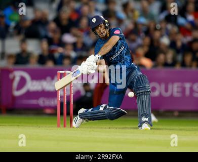 23. Juni 2023; Old Trafford Cricket Ground, Manchester, England: Vitality Blast T20 League Cricket, Lancashire Lightning versus Derbyshire Falcons; Wayne Madsen von Derbyshire Falcons Stockfoto