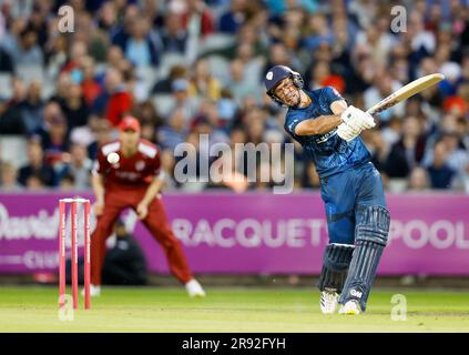 23. Juni 2023; Old Trafford Cricket Ground, Manchester, England: Vitality Blast T20 League Cricket, Lancashire Lightning versus Derbyshire Falcons; Wayne Madsen von Derbyshire Falcons Stockfoto