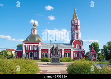 BORISOGLEBSK, RUSSLAND - 03. JUNI 2023: Kirche der Heiligen Boris und Gleb am Juni Nachmittag Stockfoto