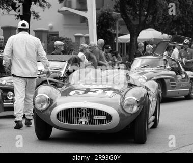 Pesaro , ITALIEN - 14. juni - 2023 : MASERATI A6 GCS 53 FANTUZZI 1955 auf einem alten Rennwagen in der Rallye Mille Miglia 2023 das berühmte historische rennen italiens ( Stockfoto