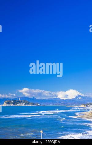 Enoshima Island und Mt. Stockfoto