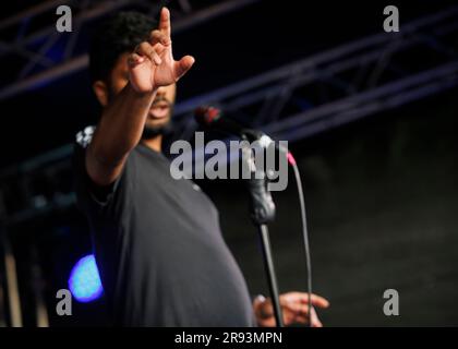 Don Biswas, Stand-up Comedian, Open Air Comedy Gala, Southend-on-Sea, Essex © Clarissa Debenham (Film Free Photography) / Alamy Stockfoto