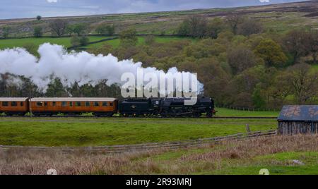 Dampfeisenbahn auf der North Yorkshire Moors Railway Loco 92134 On (NYMR), Stockfoto