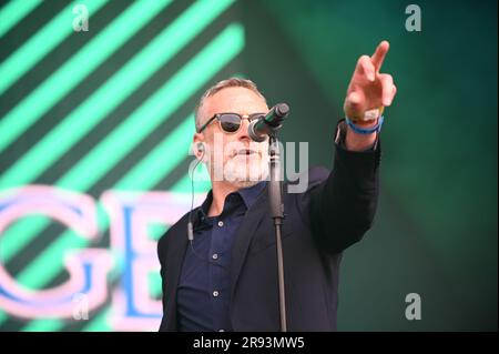 Leeds, Großbritannien. 17. Juni 2023. Blancmange tritt beim Lets Rock Leeds 80s Festival in Leeds auf. Kredit: SOPA Images Limited/Alamy Live News Stockfoto