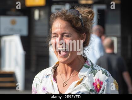 Sheila Lewis Racing auf der Uttoxeter Racecourse Stockfoto