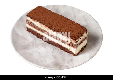 Tiramisu-Kuchen isoliert auf weißem Hintergrund. Italienische Esskultur. Backwaren-Desserts. Schließen Stockfoto