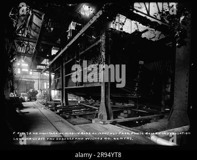 Monthly Progress Photo, Gebäude 41, Kesselinstallation, Looking West, The Babcock and Wilcox Company, Fremdfirmen. Glasplatten-Negative für den Bau und die Reparatur von Gebäuden, Einrichtungen und Schiffen am New York Navy Yard. Stockfoto