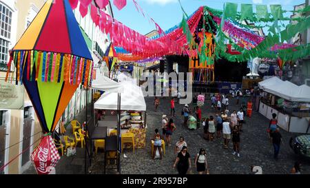 salvador, bahia, brasilien – 23. juni 2023: Dekoration für die Feierlichkeiten von Sao Joao in Pelourinho, dem historischen Zentrum von Salvador. Stockfoto