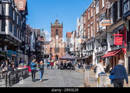 Turm von St. Peter's Church at the Cross, Chester City Centre, Cheshire, Großbritannien. Stockfoto