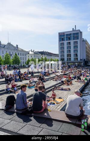 Kopenhagen, Hafen, Die Kissing Treppe, Ofelia Beach // Kopenhagen, Hafen, Die Kissing Treppe, Ofelia Beach Stockfoto