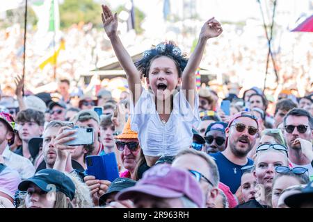 Glastonbury, Großbritannien. 24. Juni 2023. Samstag beim Glastonbury Festival 2023, Worthy Farm, Glastonbury. Kredit: Guy Bell/Alamy Live News Stockfoto