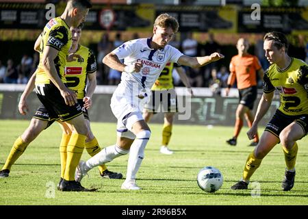 Oudenaarde, Belgien. 24. Juni 2023. Anderlecht's Lucas Stassin in Aktion während eines freundlichen Fußballspiels zwischen dem First Division Club RSC Anderlecht und KSV Oudenaarde, Samstag, den 24. Juni 2023 in Oudenaarde, zur Vorbereitung der kommenden Saison 2023-2023. BELGA FOTO TOM GOYVAERTS Kredit: Belga News Agency/Alamy Live News Stockfoto