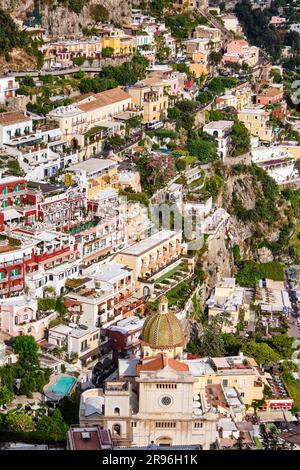 Die berühmten Positano an der Italienischen Amalfiküste Stockfoto