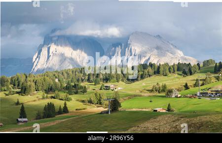 Seiser Alm aus der Vogelperspektive in Südtirol, Italien Stockfoto