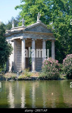 Giardino del Lago, Tempio di Esculapio, Villa Borghese Park, Rom, Italien, Europa Stockfoto