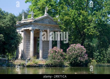 Giardino del Lago, Tempio di Esculapio, Villa Borghese Park, Rom, Italien, Europa Stockfoto