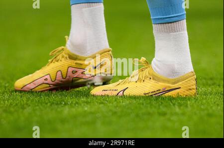 Die Fußballschuhe von Erling Braut Haaland von man City während des Premier League-Spiels zwischen Chelsea und Manchester City auf der Stamford Bridge, London, England Stockfoto