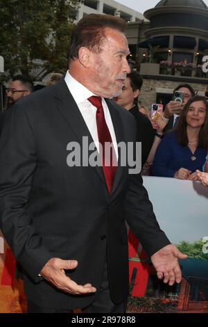 FUBAR TV Series Premiere Screening im The Grove am 22. Mai 2023 in Los Angeles, CA mit Arnold Schwarzenegger wo: Los Angeles, Kalifornien, USA Wenn: 22. Mai 2023 Guthaben: Nicky Nelson/WENN Stockfoto