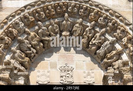 Detail des Hauptbogens in der Kirche San Martiño de Noia Stockfoto