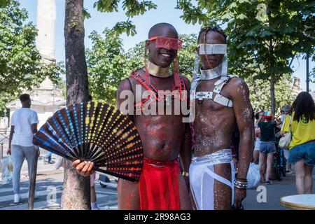 Paris, Frankreich. 24. Juni 2023. Alljährlicher Schwulenstolz „ Marche des Fiertés“ in Paris, Frankreich, am 24. Juni 2023. Foto: Pierrick Villette/ABACAPRESS.COM Kredit: Abaca Press/Alamy Live News Stockfoto