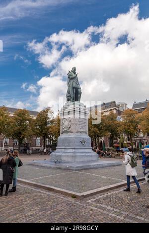 Den Haag, Niederlande - 7. Oktober 2021: Statue von Willem I., Willem Frederik, Prinz von Orange-Nassau war ein Prinz von Orange und der erste König Stockfoto