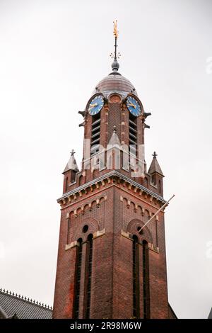 Die Arminius- oder Remonstrant-Kirche in Rotterdam. Erbaut zwischen 1895 und 1897. Monumentales Gebäude, neo-romanische Architektur. Auch bekannt als De Stockfoto