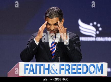 Washington, Usa. 25. Juni 2023. Bürgermeister Francis X. Suarez (Republikaner von Miami, Florida), Kandidat für die republikanische Nominierung zum Präsidenten der USA 2024, äußert sich auf der 2023 Faith and Freedom Coalition's Road to majority Policy Conference im Washington Hilton Hotel in Washington, DC, USA, am Freitag, den 23. Juni, 2023. Foto: Ron Sachs/CNP/ABACAPRESS.COM Kredit: Abaca Press/Alamy Live News Stockfoto