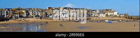 Sonniges St. Ives im Oktober Stockfoto