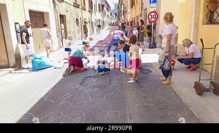 Processione dei Ceri ed infiorata/Prozession von Kerzen und Blumen - Rieti, Italien Kredit: CAL Sport Media/Alamy Live News Stockfoto
