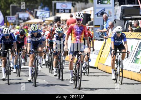 Izegem, Belgien. 25. Juni 2023. Die belgische Lotte Kopecky von SD Worx gewinnt am Sonntag, den 25. Juni 2023, das Frauenelitenrennen der belgischen Radmeisterschaft, 134 km, 2 km, in Izegem. BELGA FOTO GOYVAERTS Kredit: Belga News Agency/Alamy Live News Stockfoto