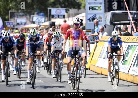 Izegem, Belgien. 25. Juni 2023. Die belgische Lotte Kopecky von SD Worx gewinnt am Sonntag, den 25. Juni 2023, das Frauenelitenrennen der belgischen Radmeisterschaft, 134 km, 2 km, in Izegem. BELGA FOTO GOYVAERTS Kredit: Belga News Agency/Alamy Live News Stockfoto