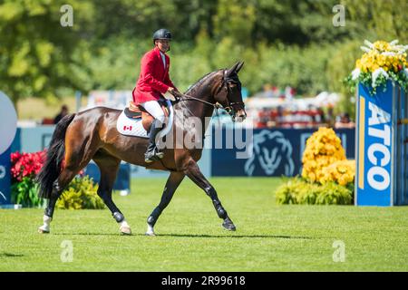 Mario Deslauriers aus Kanada tritt am 4. Juni 2023 beim FEI Nations Cup in Langley, B.C., an. Stockfoto